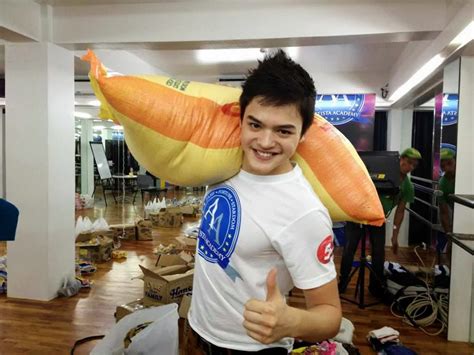 Hot Pinoy Mark Neumann