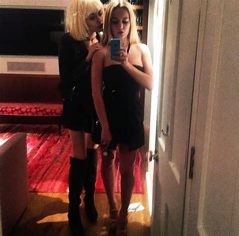 Aimee Lou Wood Sex Scenes