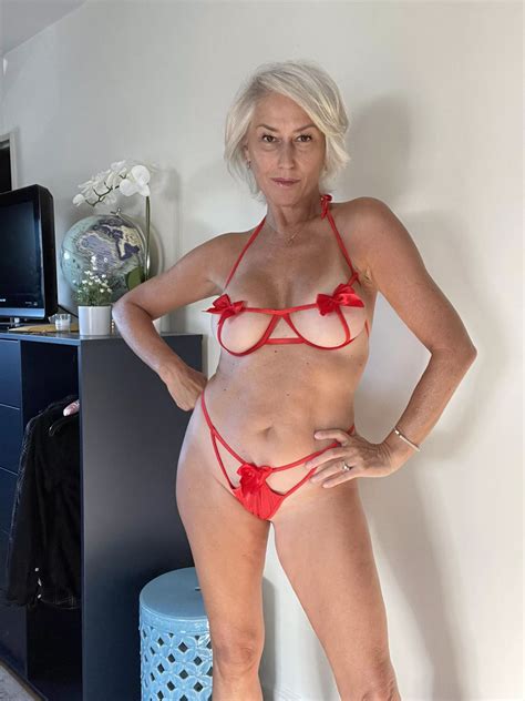 Heres A Gift For You Nudes Agedbeauty Nude Pics Org