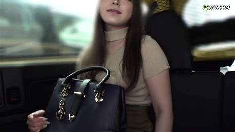 A Walk With A Beautiful Amateur Girl With A Remote Control Vibrator Mitsuki Nagisa