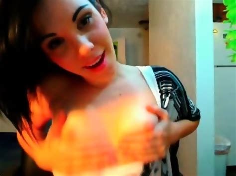 Cam Hot Babe On Webcam