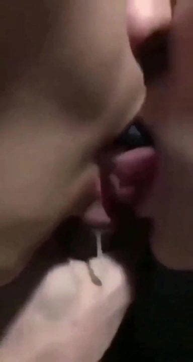 Ma Femme Et Son Amie Me Font Jouir Et Avalent Free Porn F Xhamster