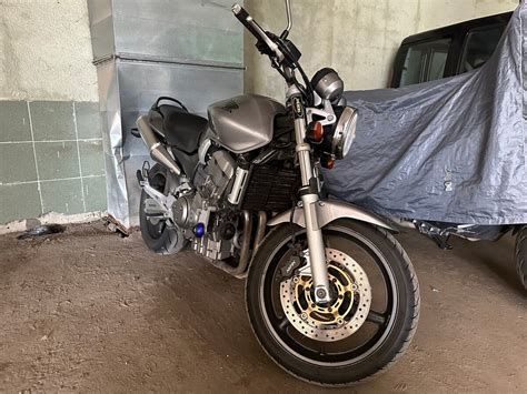 Купить б у Honda CB 900F Hornet инжектор 6 передач в Пушкино серебристый naked bike 2002 года