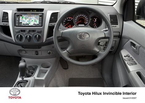 Hilux Extra Cab Interior (2007 - 2009) - Toyota Media Site