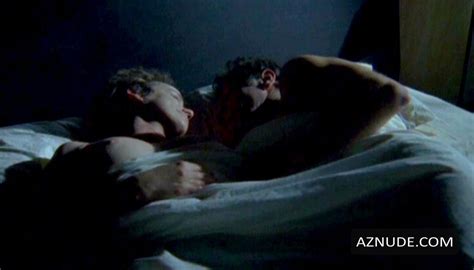 DES JOURS ET DES NUITS NUDE SCENES AZNude