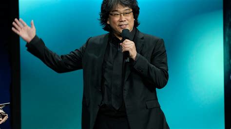 Warner Bros. teases ‘Joker’ sequel, ‘Beetlejuice 2’ and more at CinemaCon