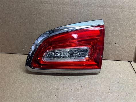 Oem Buick Enclave Tail Light Lift Gate Mounted