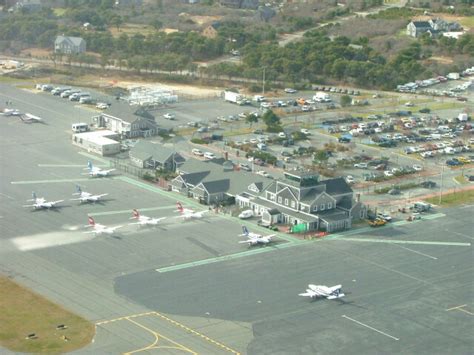 Nantucket Memorial Airport - Geographic Facts & Maps - MapSof.net