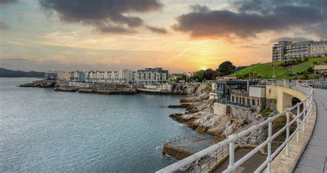 Plymouth Ferries: Port Info & Travel Guide | Ferryhopper