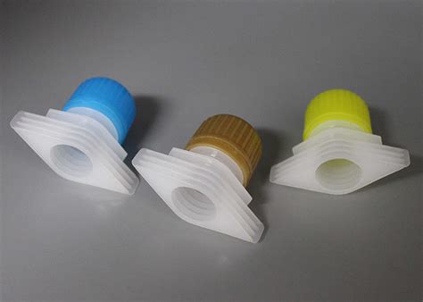 Food Grade Plastic Spout Caps Reclosable Screw Cap Resist To 83 Degree