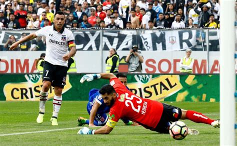 Los 15 goles de Esteban Paredes con Colo Colo a la U en Superclásicos