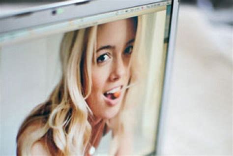 In USA Approvata La Prima Legge Che Punisce Chi Posta Foto O Video Hot Delle Ex