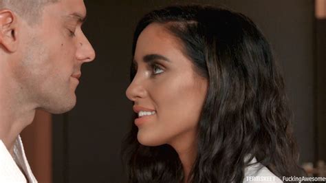 Hot Naomi Woods In Black Stilettos Fucks Like Mad Photos