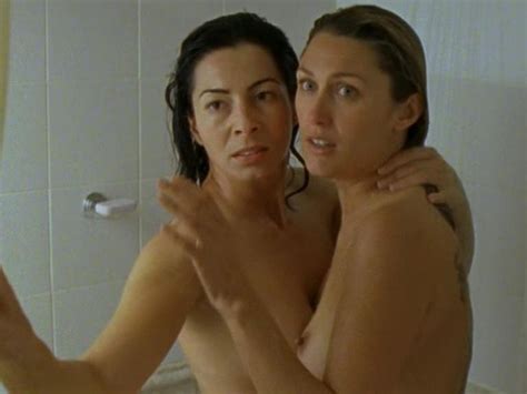 Allison Cratchley Nude Pics Page 1