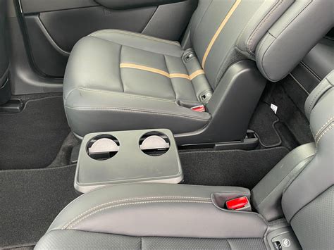 best 7 passenger cars 4