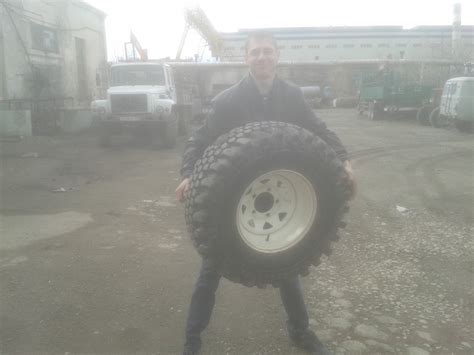 прикупил колёсики форвард сафари 500 12.5 r15 — УАЗ 469, 2,5 л, 1997 ...