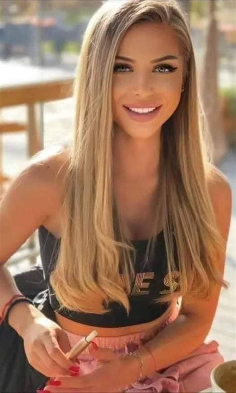 Pin By Scottie On Beautiful Blonde Beauty Beautiful Blonde Beautiful Women Pictures