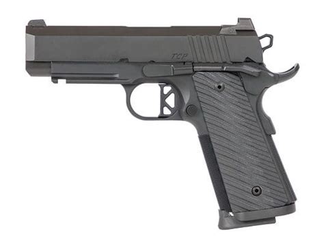 Dan Wesson Offering Two Compact 1911 Pistols