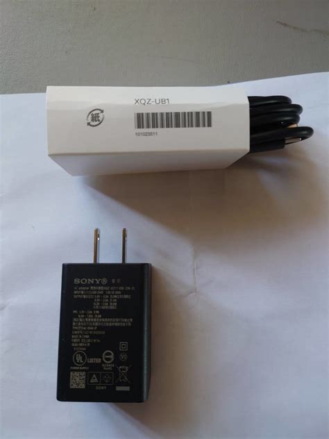 9成9新SONY 原廠 30W 快速充電器 XQZ-UC1 ( 旅充頭+ Type C傳輸線 ) UCB20 - Mobile01