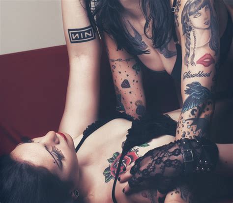 To Love Lingerie Lesbians