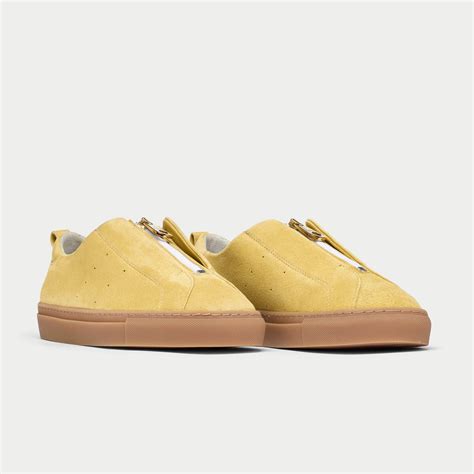 About bunions | Treatment, causes, best shoes to wear | Calla Shoes