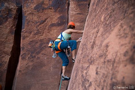 Guided Rock Climbing In Desert Towers Utah 57hours