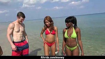 Sexy Exhibicionista Gfs Se Pagan En Efectivo Por Un Poco De P Blico Xvideos