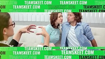 Bailey Brooke Blowjob Her Horny Stepbro She Caught With Porn XVIDEOS