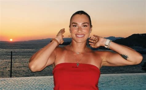 Pokazała się w bikini Sabalence uśmiech nie schodził z ust