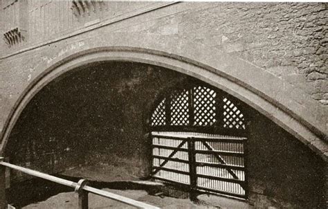 Traitor's Gate, where the condemned arrived by boat. | Tower of london ...