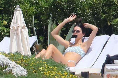 Kendall Jenner Fappening Bikini Paparazzi Photos The Fappening