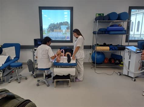 Los médicos critican que la ministra priorice la foto sobre la gestión