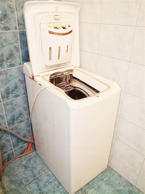 Pralka INDESIT ładowana od góry WT82 7642042090 oficjalne archiwum