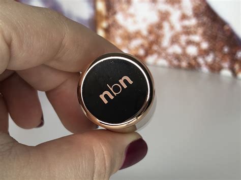 Ombre à paupières poudre libre NUDE BY NATURE Conseils Beauté