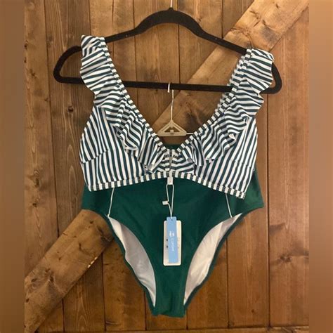 Cupshe Swim Nwt Cupshe Green White Striped High Waisted Ruffled Bikini Bathing Suit Size L