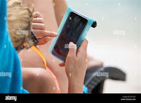 Bikini abdeckung Fotos und Bildmaterial in hoher Auflösung Alamy