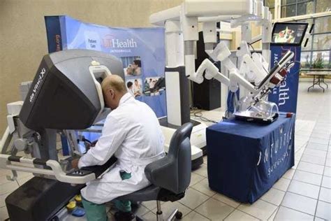 Uf Health Introduces Latest Version Of The Da Vinci Robotic Surgical System