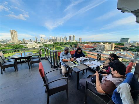 bayleaf skydeck view bar review  intramuros manila michaels hut