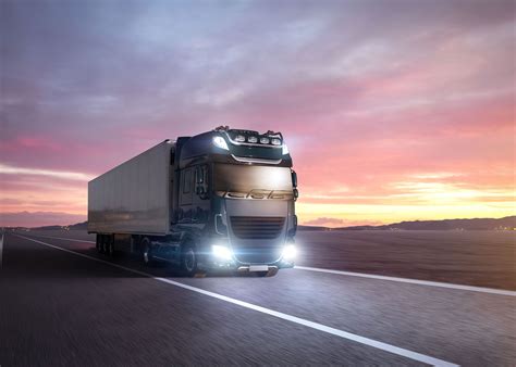 Average Hourly Pay and Compensation for Heavy Truck Drivers 35