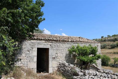 Rustico E Casale In Vendita In Strada Consortile San Silvestro Rassabia