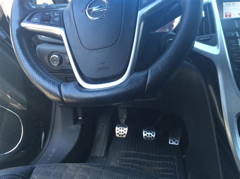 накладки — Opel Astra J GTC, 1,4 л, 2012 года | аксессуары | DRIVE2