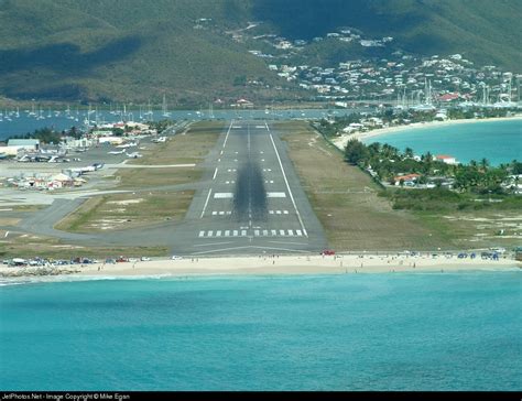 Tncm Airport Runway Mike Egan Jetphotos