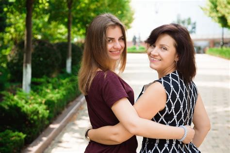 Images de Amitie Mature Téléchargement gratuit sur Freepik