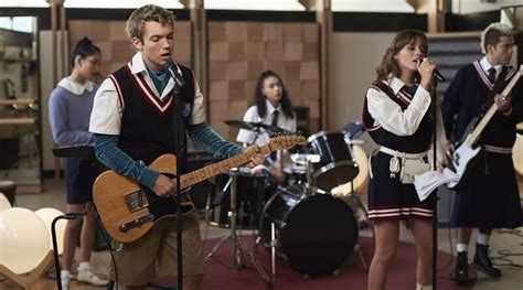 Confira Teaser E Fotos De Rebelde A Nova S Rie Da Netflix Soda Pop