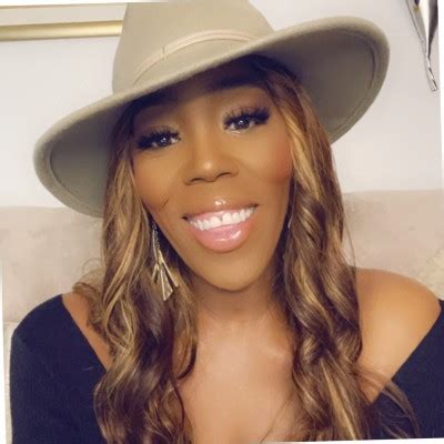 Hot Sexy Aundrea Nyle Bikini Pics