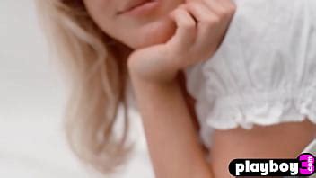 Sexy Babe Enjoyed Striptease And Sexy Models Posed Naked Xnxx