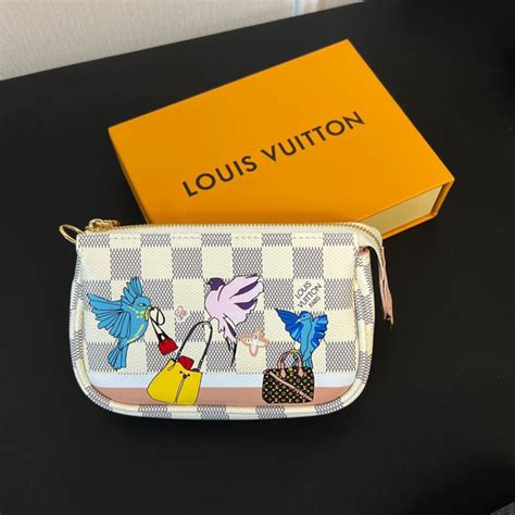 Louis Vuitton Клатч - купить с доставкой по выгодным ценам в интернет ...
