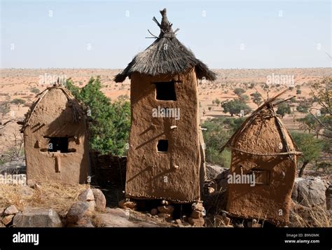 Dogon architecture hi-res stock photography and images - Alamy