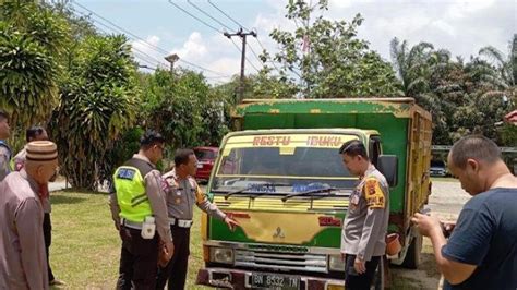 Bocah Tahun Di Simpangkatis Tertabrak Truk Saat Pulang Sekolah Alami