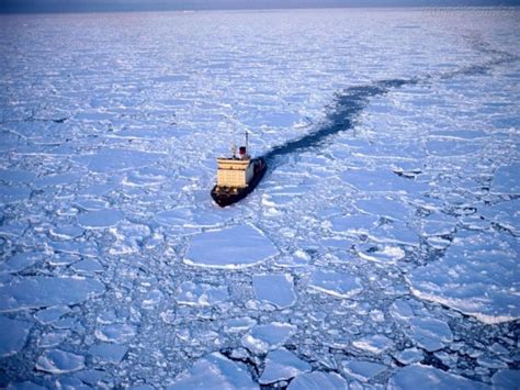 Navios Quebra Gelo Jornal Pelicano